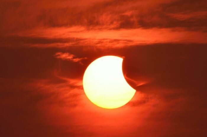 a-solar-eclipse-is-happening-this-month-we-won't-see-it-in-thailand-though.